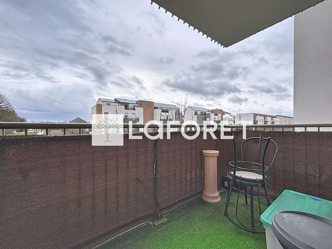 Appartement à VERT-SAINT-DENIS