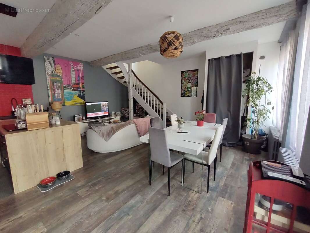 Maison à BUZANCAIS