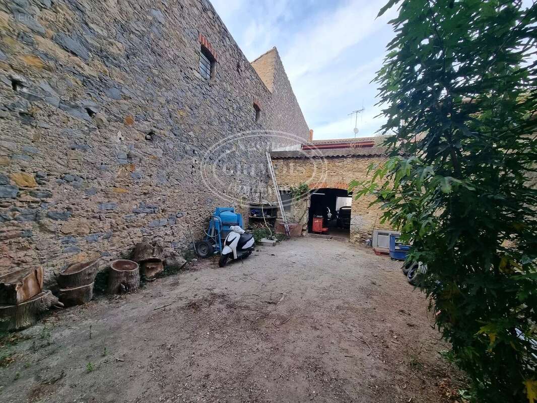 Maison à LEZIGNAN-CORBIERES