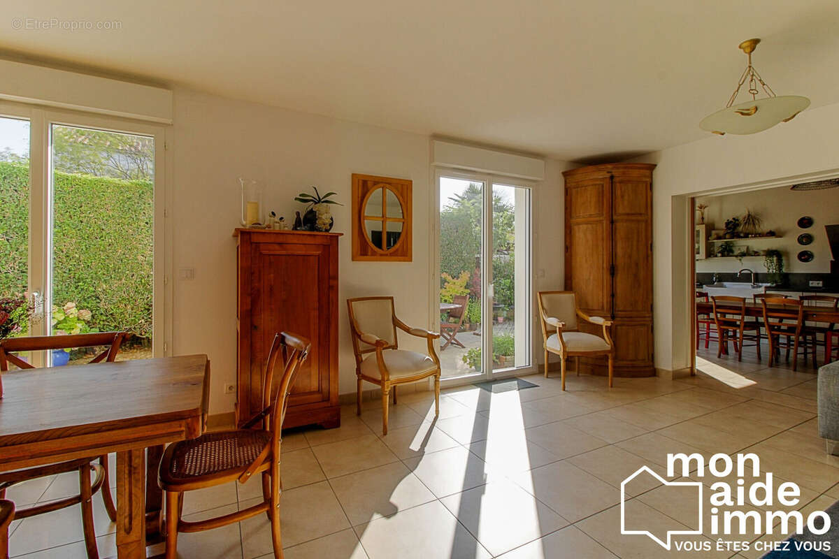 Maison 128 m² à Puilboreau  - photo 8
