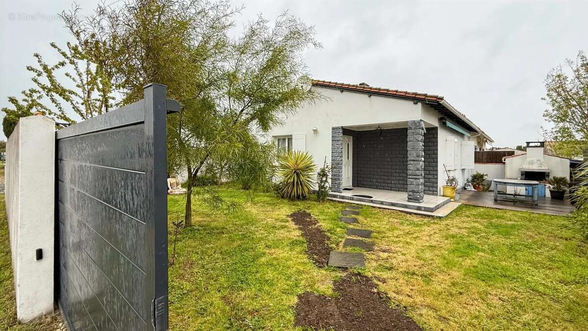 Maison à LE CHATEAU-D'OLERON