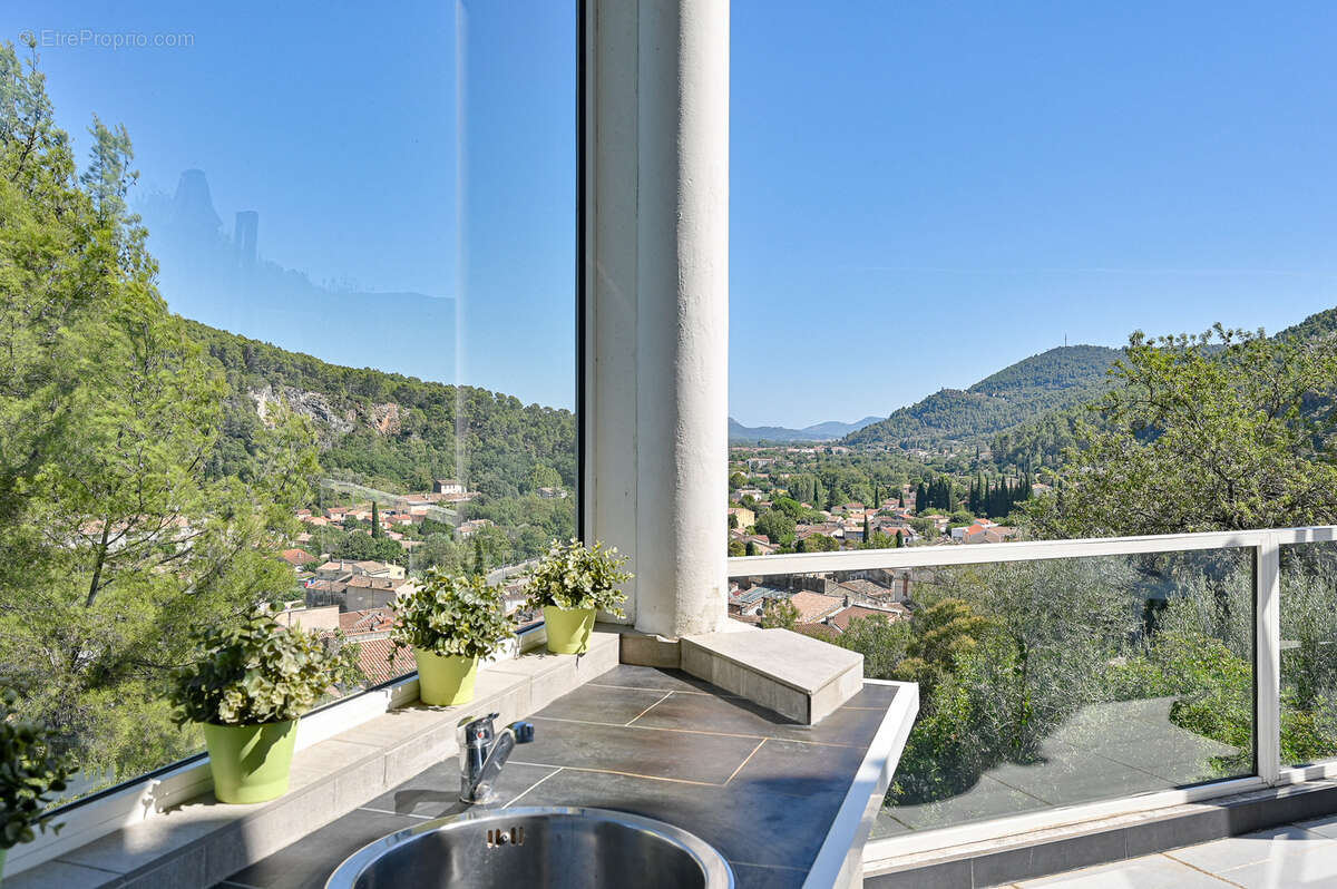 Maison à SOLLIES-TOUCAS