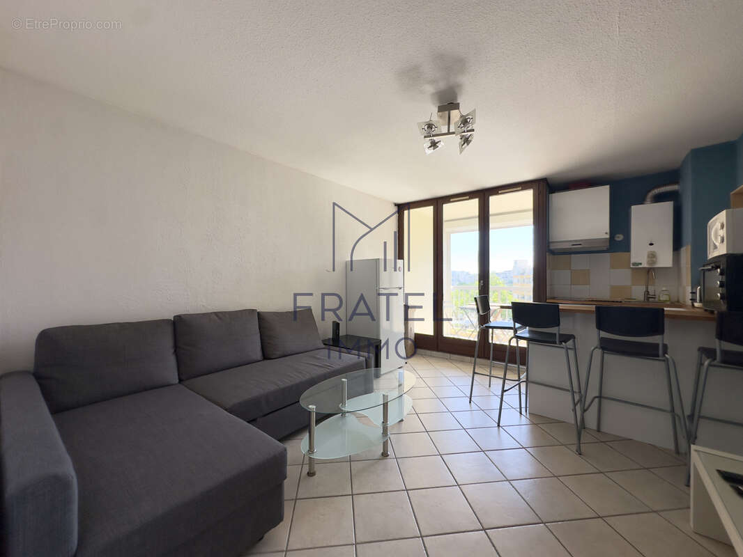 Appartement à MAUGUIO