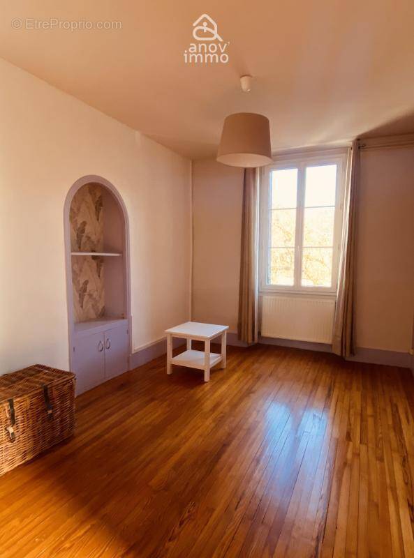 Appartement à SAINT-MARTIN-D'URIAGE