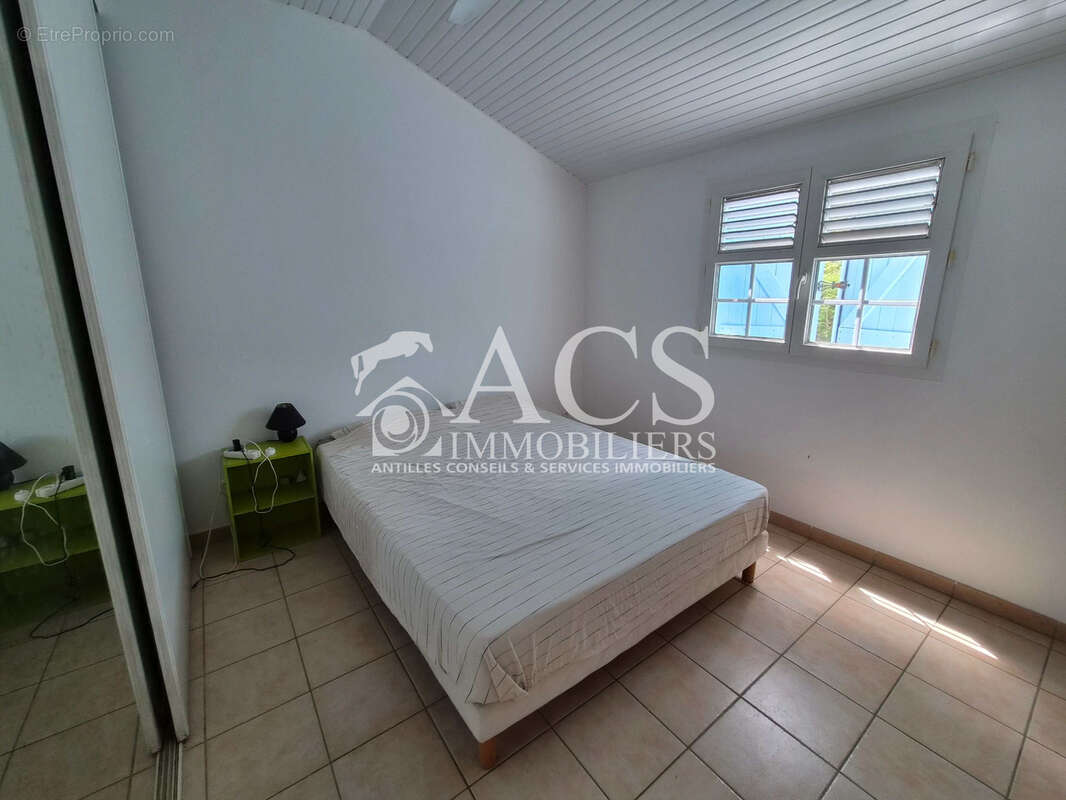 Appartement à SAINTE-LUCE
