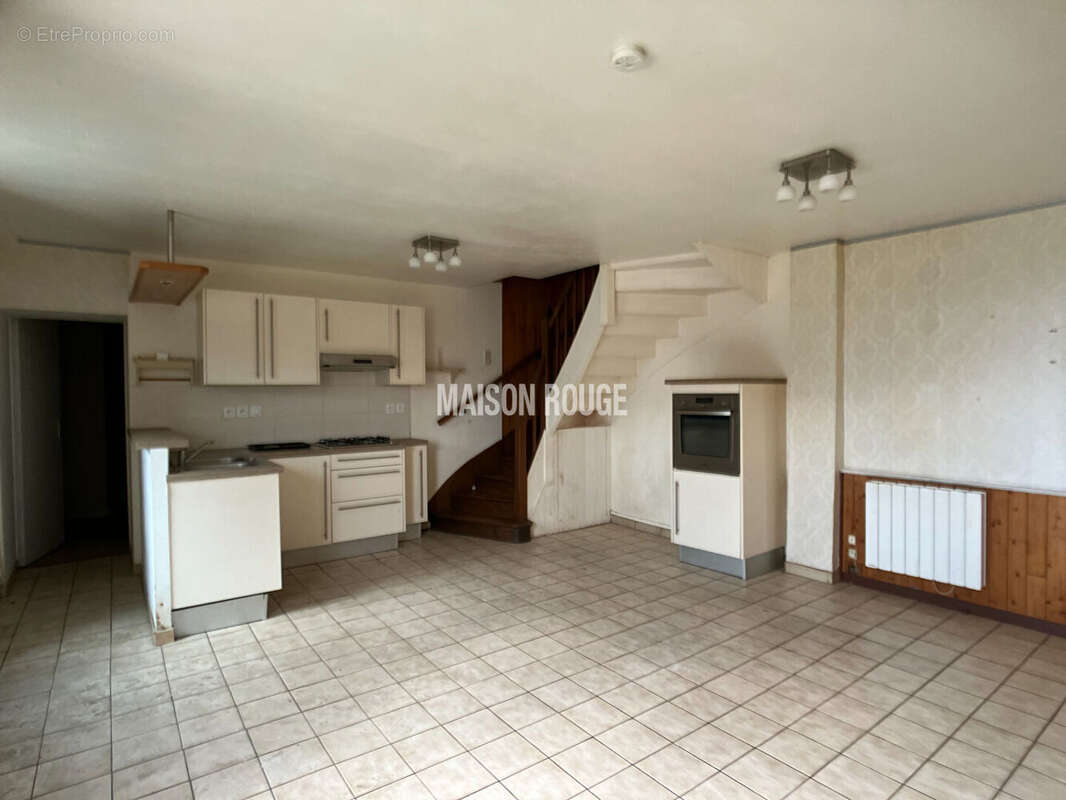 Maison à HENANBIHEN