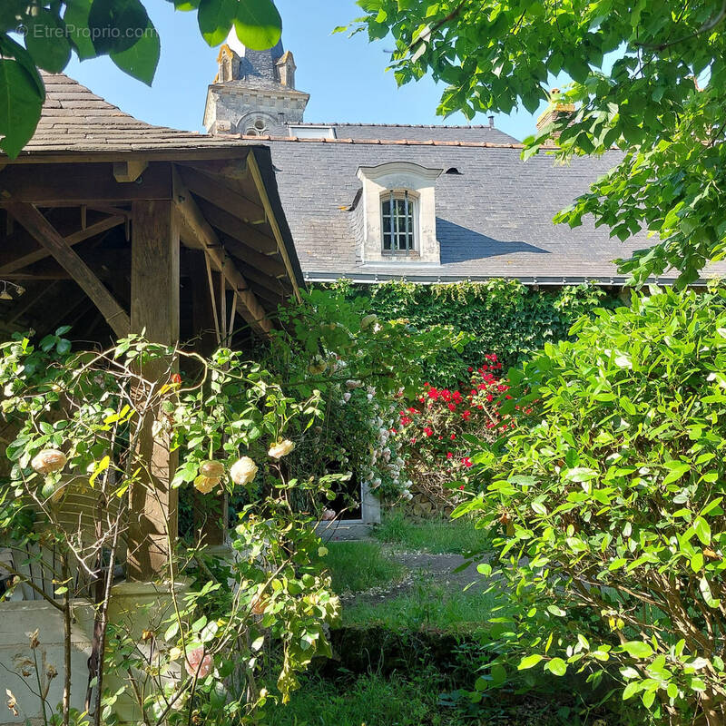 Maison à SOULAIRE-ET-BOURG
