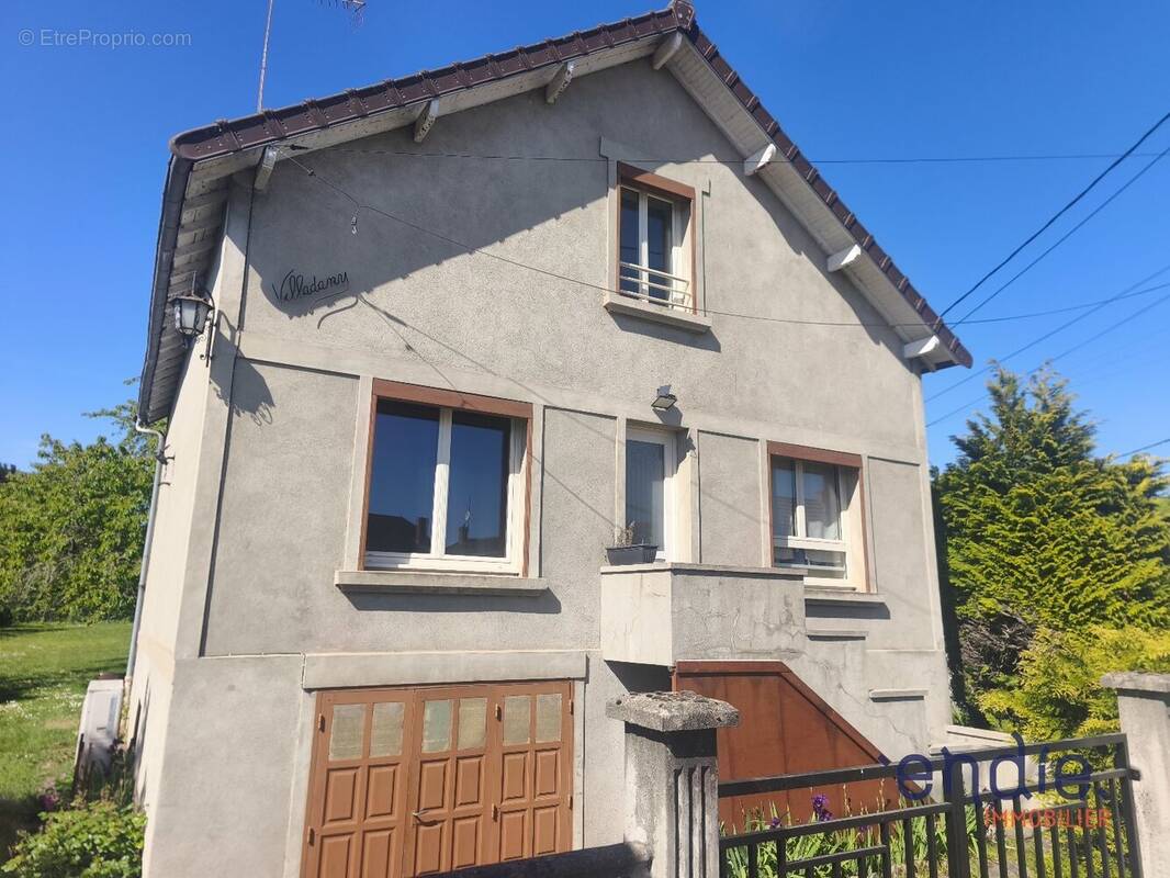 Maison à COMMENTRY