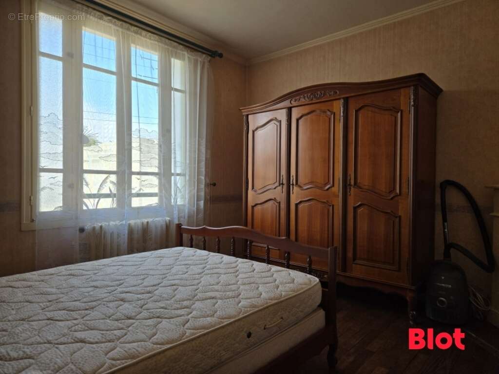 Maison 91 m² à Fougeres  - photo 7