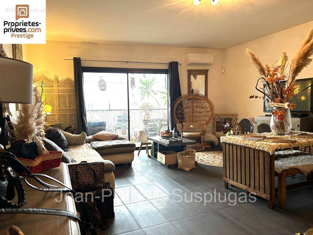 Appartement à SAINT-CYR-SUR-MER