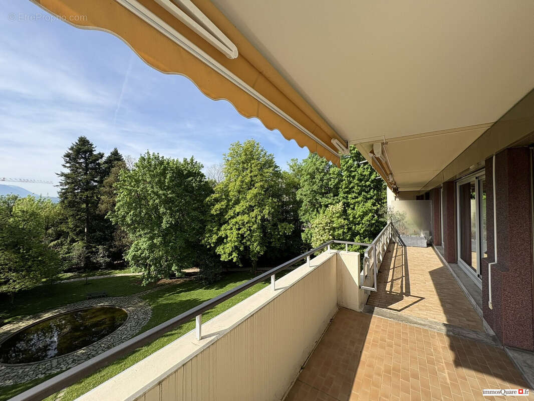 Appartement à MEYLAN