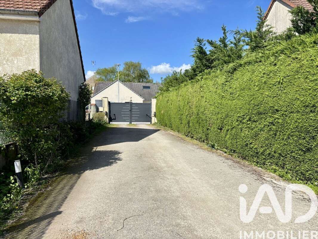 Photo 3 - Maison à ORMES