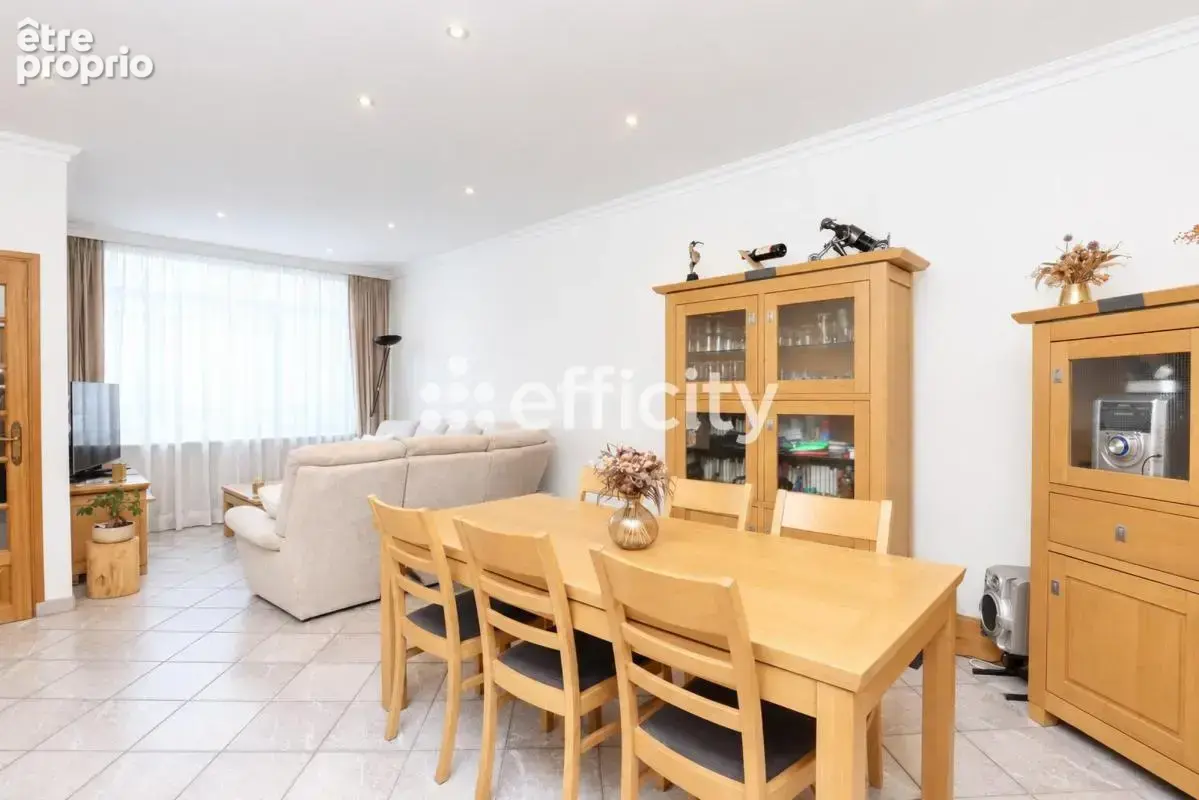 Maison 6 pièces 140 m² à vendre à Croix (59170) - photo 2