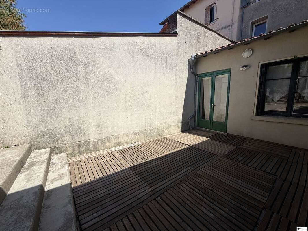 Maison 184 m² à Cazeres  - photo 2