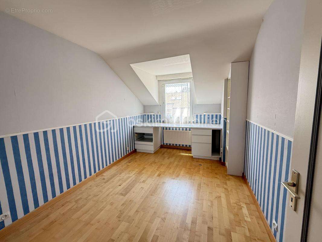 Saint-Sébastien-sur-Loire – Maison familiale en fond d’impasse - photo 3