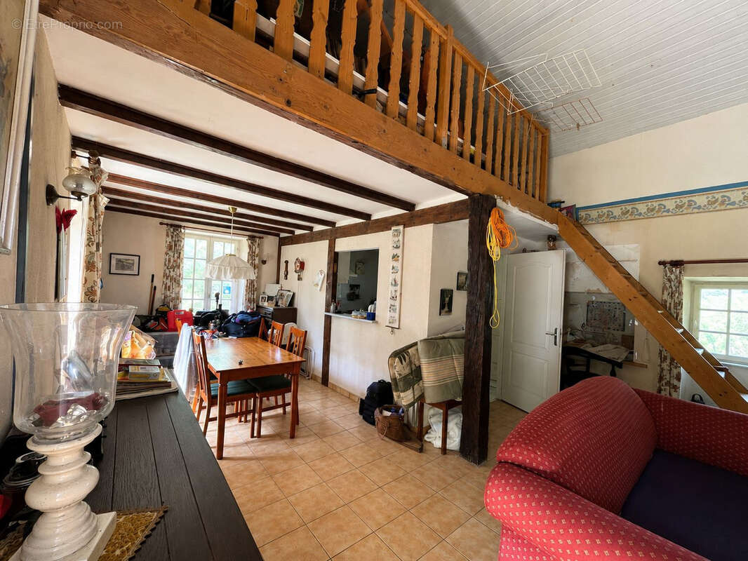 Maison à VALEILLES