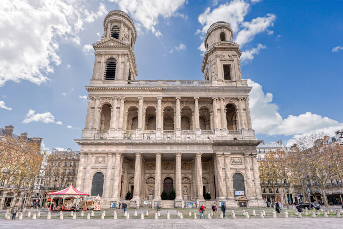 Appartement à PARIS-6E