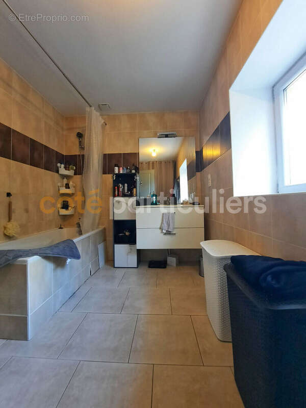 Appartement à DAMPARIS