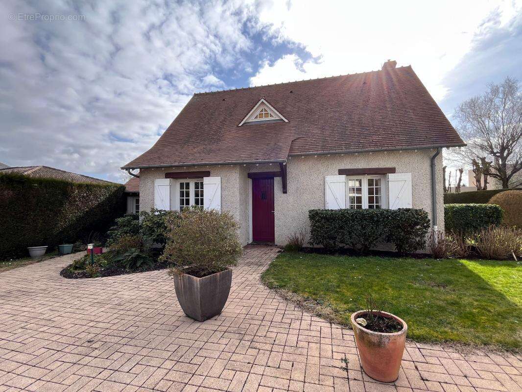 Maison à SAINT-DENIS-EN-VAL
