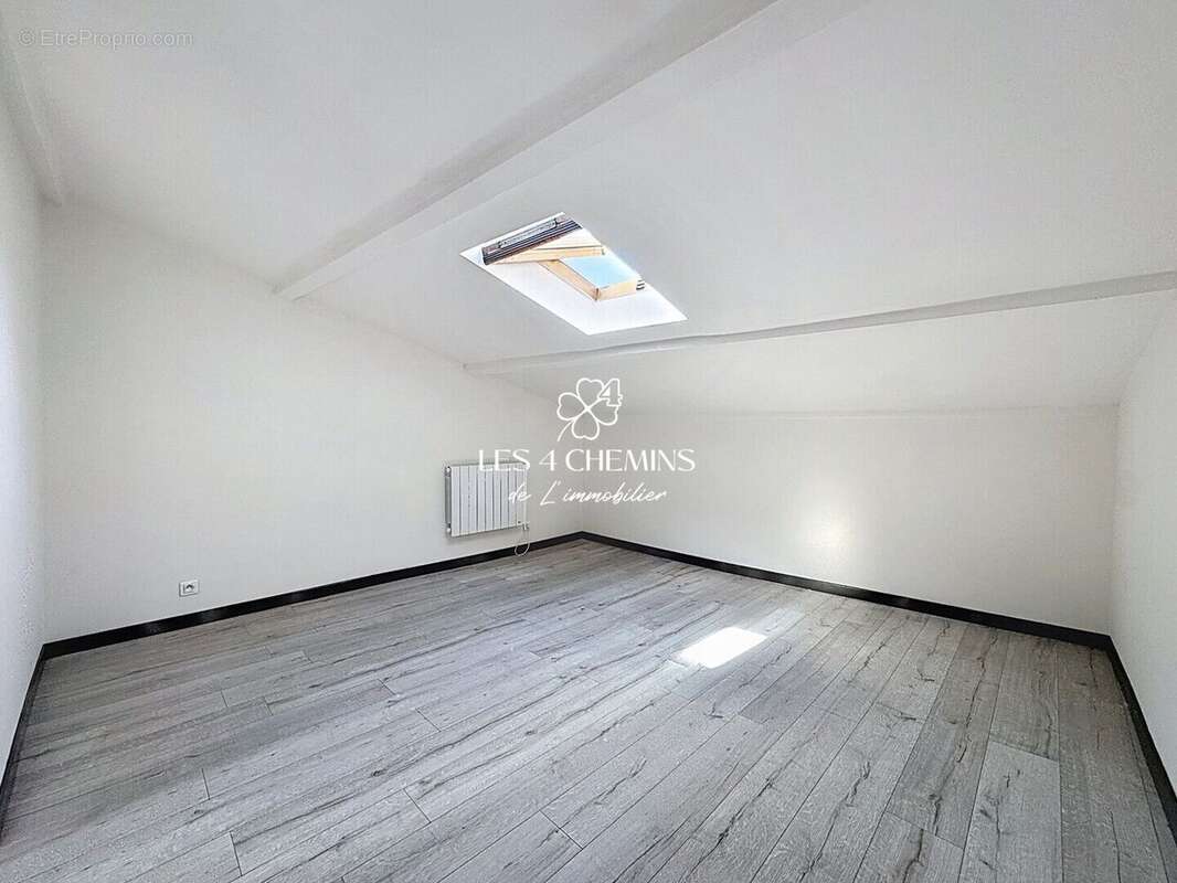 Appartement à TRETS