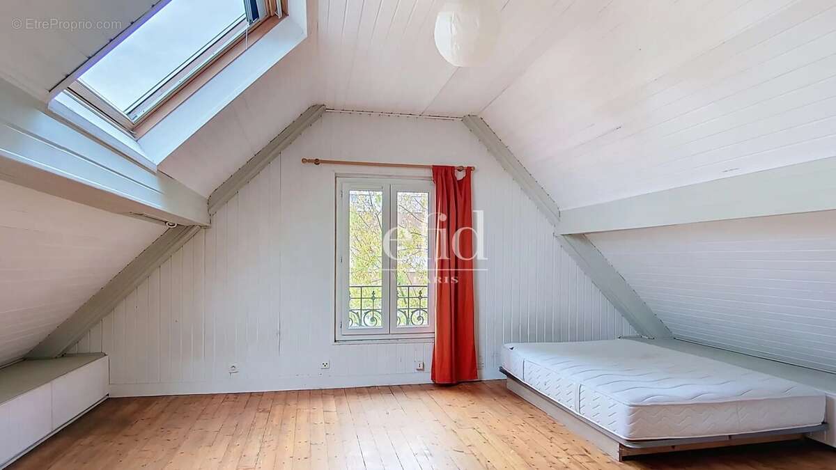 Maison à SARTROUVILLE