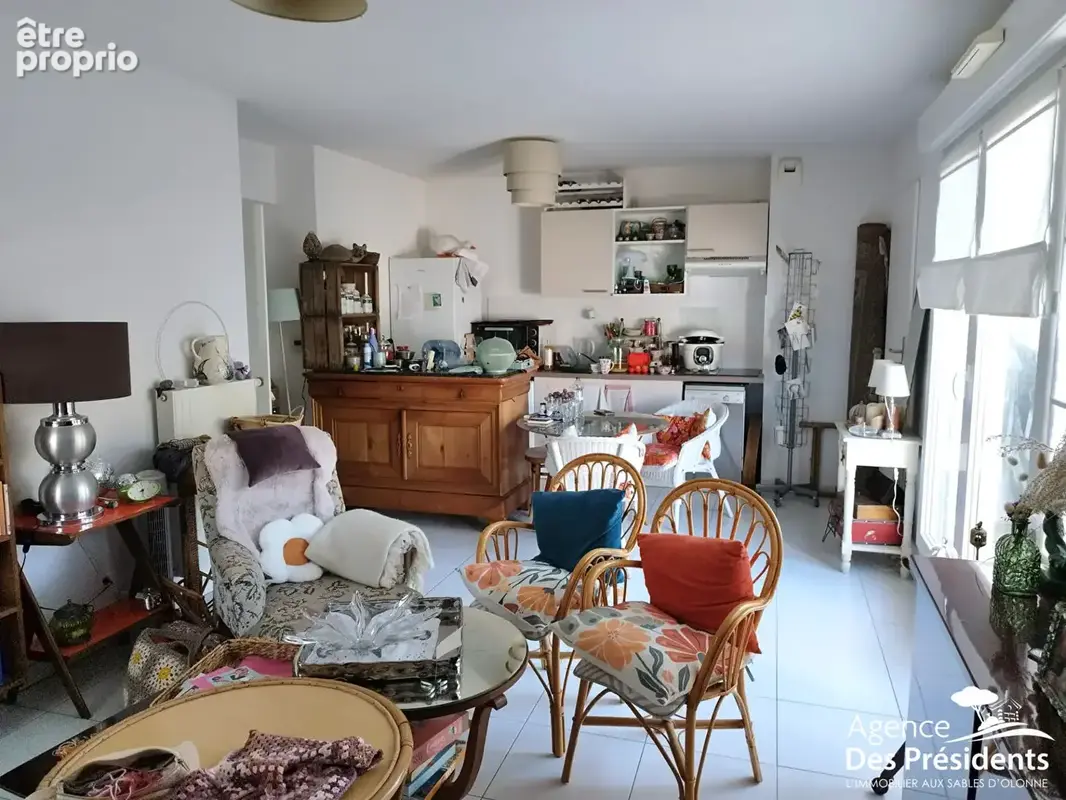 Appartement - bourg chateau - photo 3
