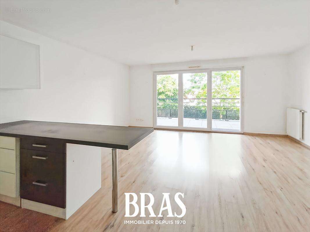Appartement à REZE