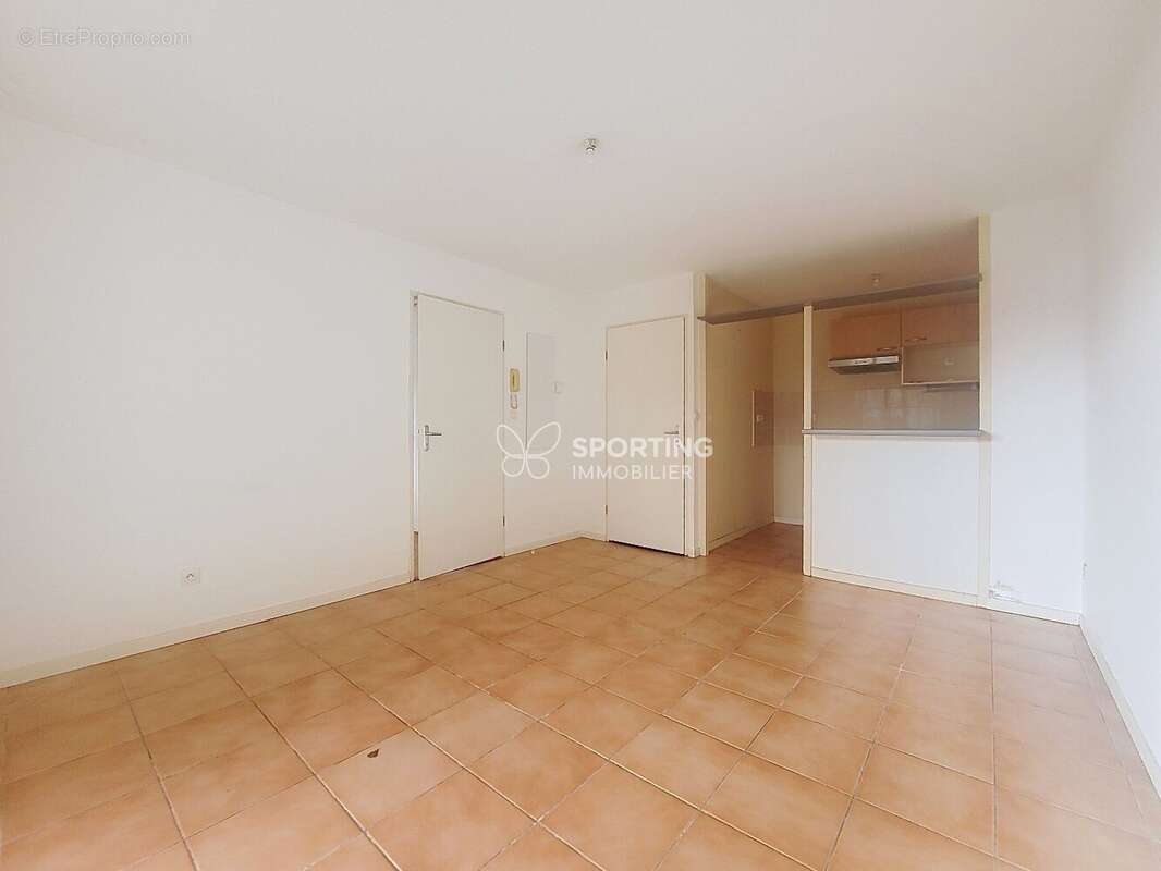 Appartement à COUTRAS