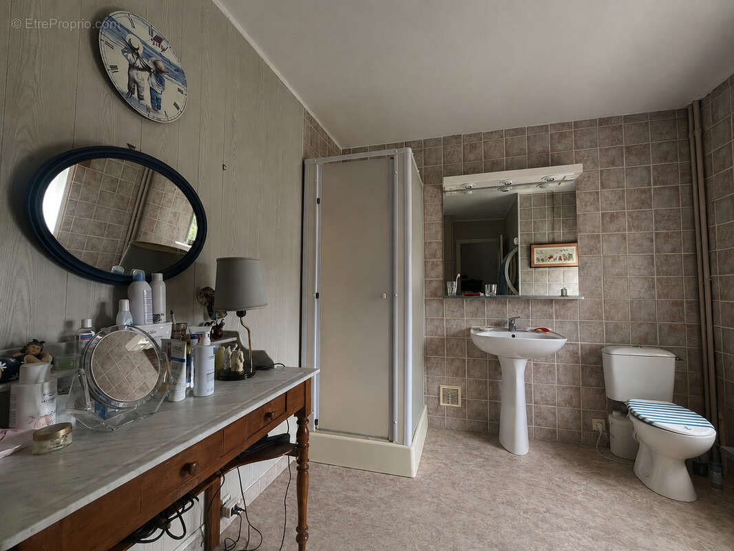 Maison 87 m² à Saint-Laurent-Sur-Mer  - photo 11