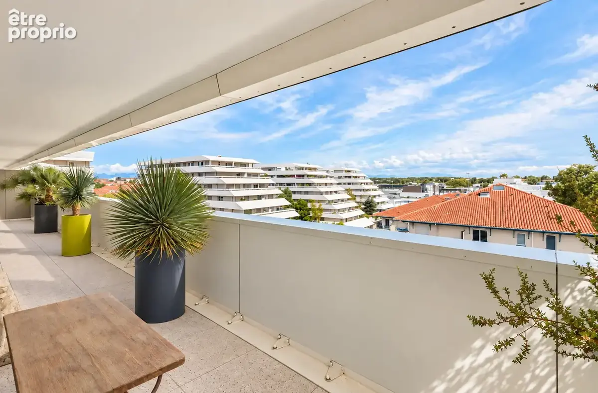 Dernier étage, terrasse de 74m2, vue panoramique - photo 11