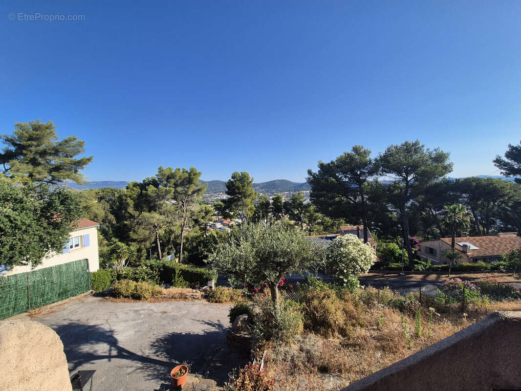 Maison 114 m² à Hyeres  - photo 5