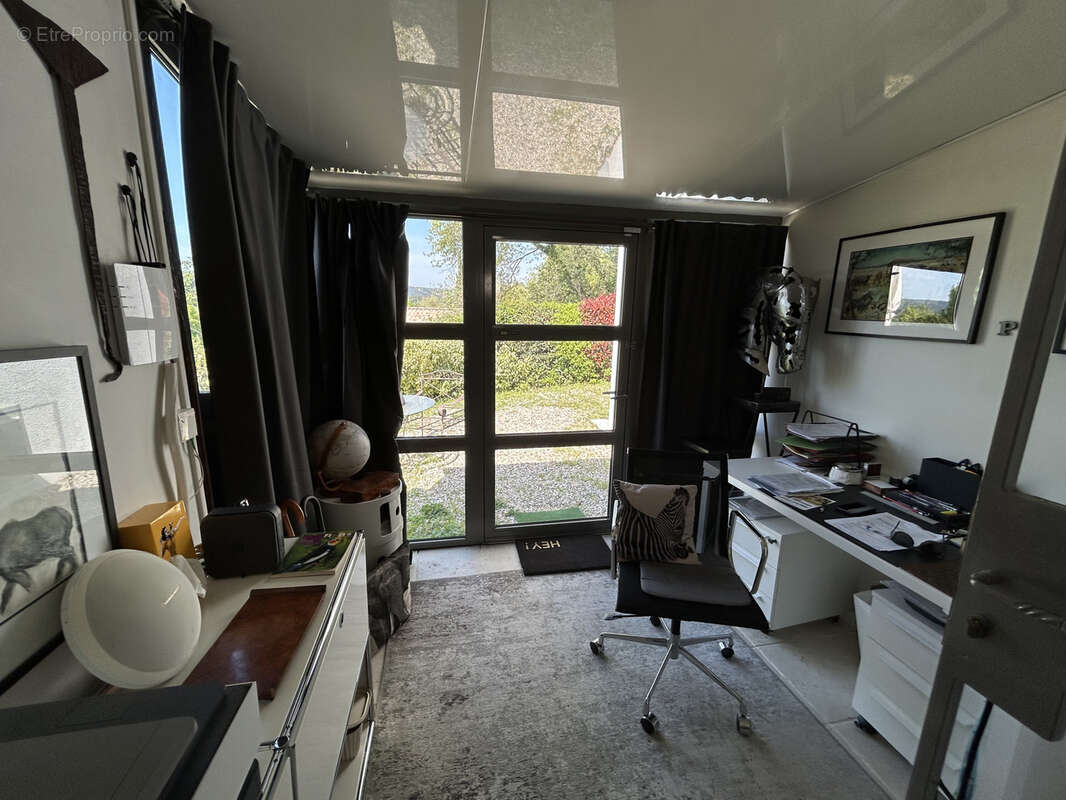 Maison à SAINT-QUENTIN-LA-POTERIE