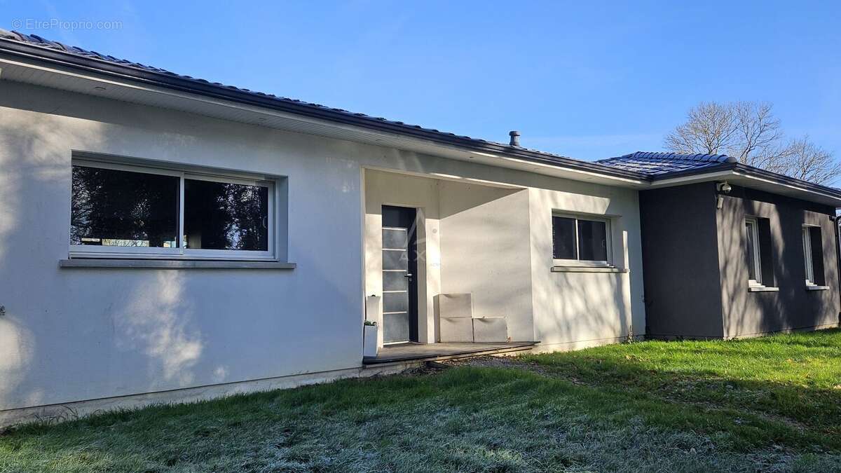 Maison à SAINT-ANDRE-DE-CUBZAC