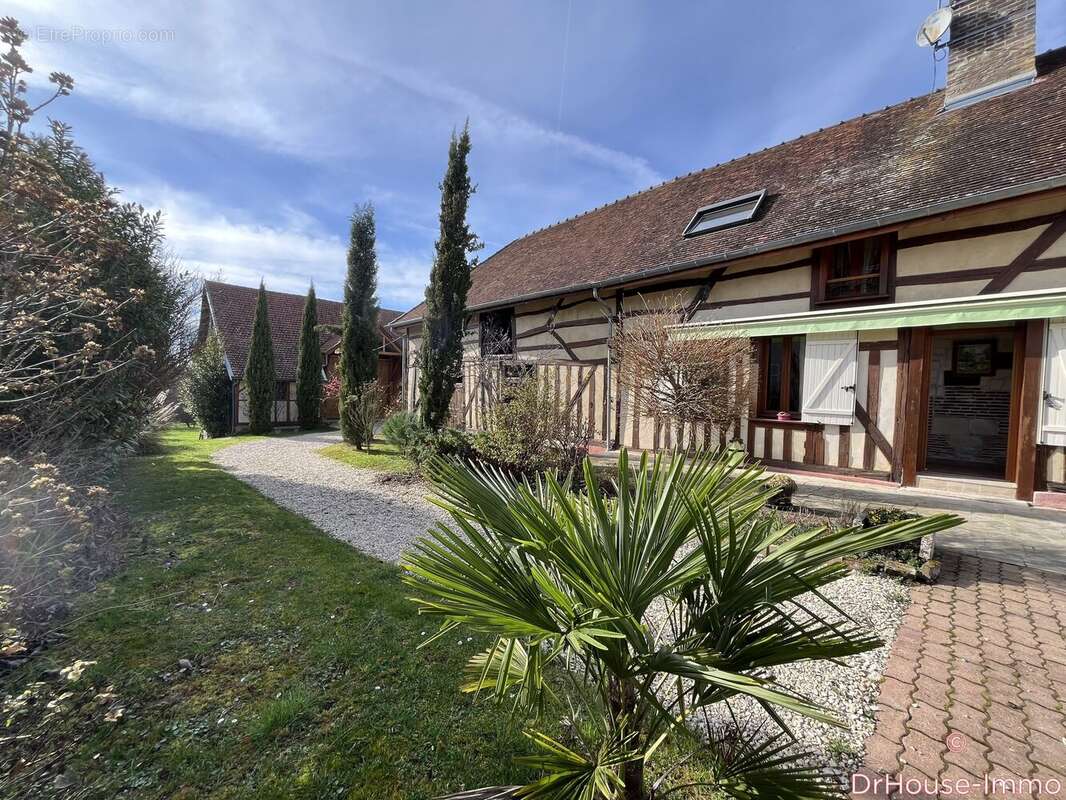 Maison à SAINT-BENOIT-SUR-SEINE