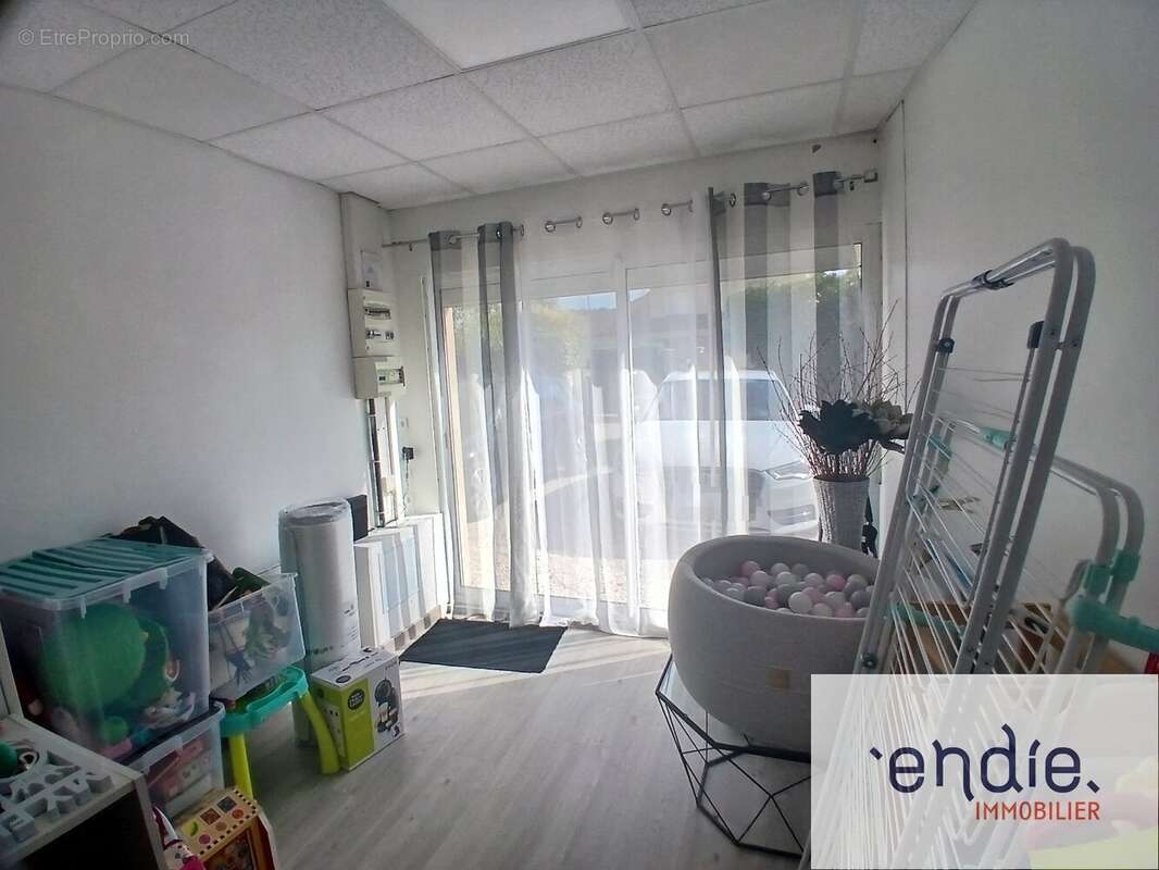 ARC-SUR-TILLE  Maison récente 4 chambres avec grande terrasse sur 848 m² de terrain - photo 12