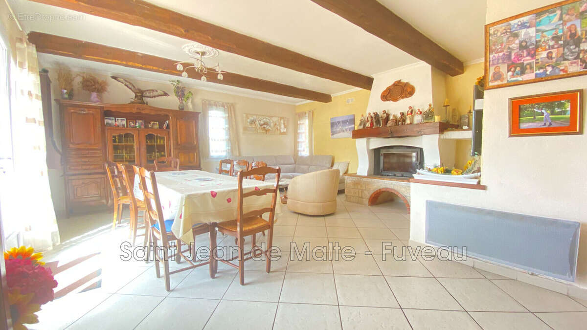 Maison à SAINT-SAVOURNIN