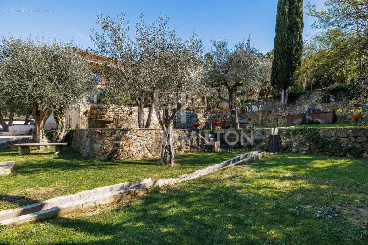 Maison à GRASSE