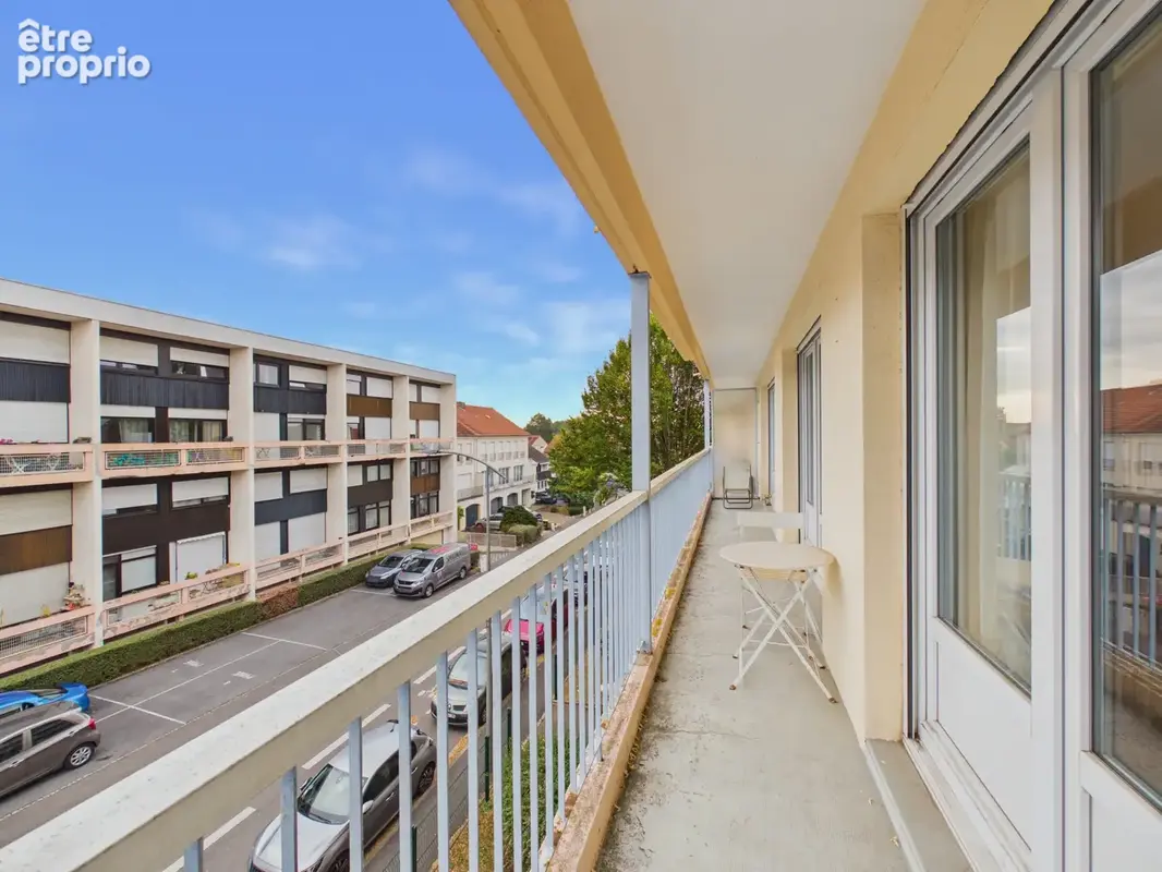 Montigny-lès-metz   spacieux t4 de 94 m2 avec balcon, garage et parking privatif - photo 2