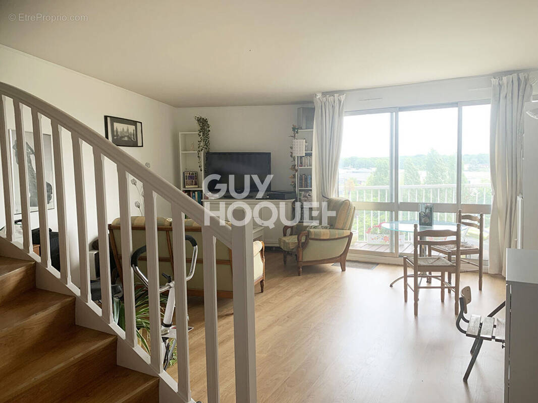 Appartement à CHAMBRAY-LES-TOURS