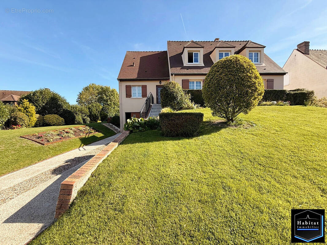 Maison à DAMMARTIN-EN-GOELE