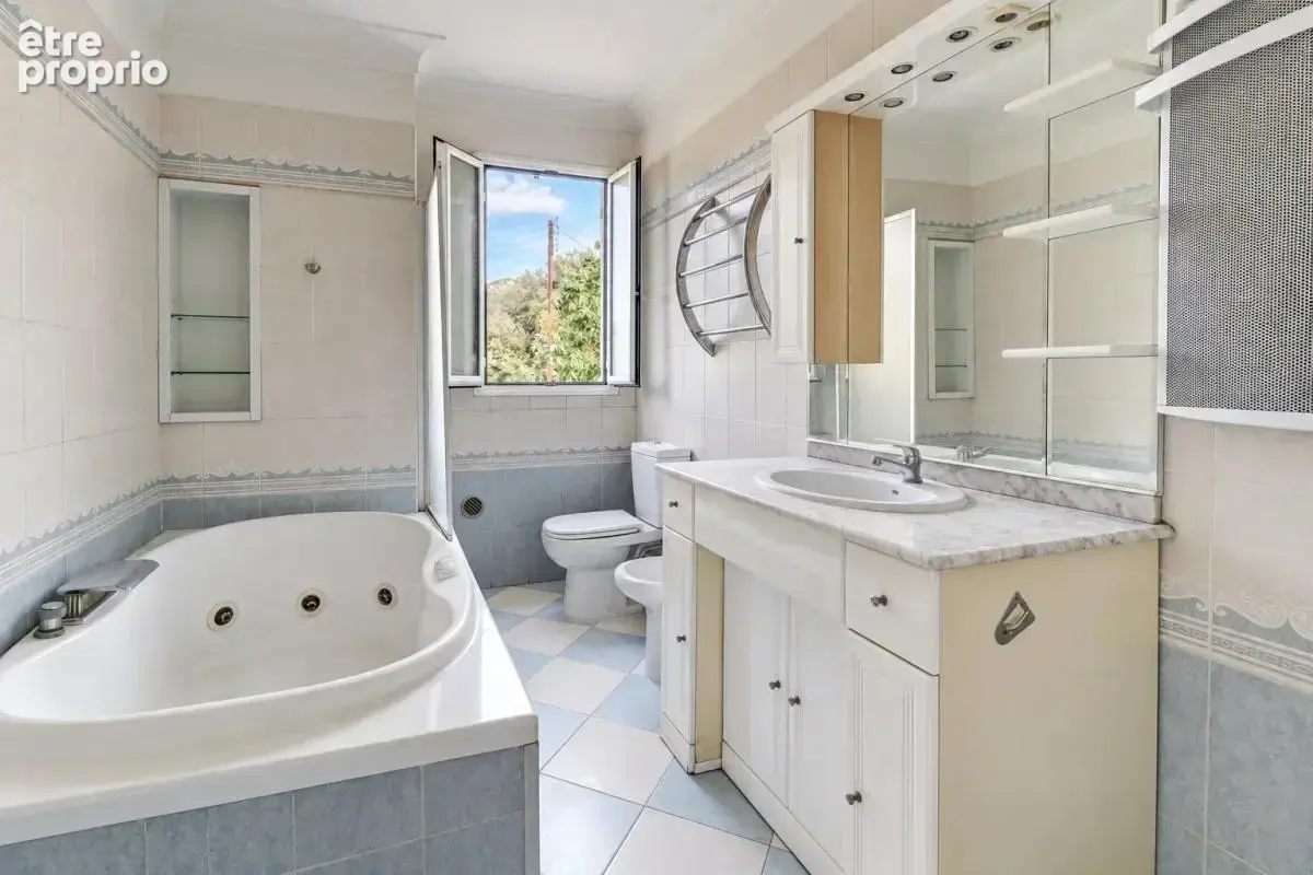 La trinité – dernier étage  5 pièces de 128 m² – 4 chambres, 3 terrasses et jardin privatif - photo 18