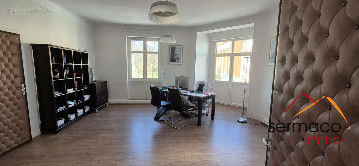 Commerce à SARREGUEMINES