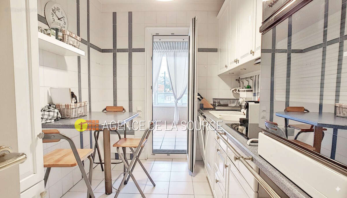 Appartement à VALLAURIS