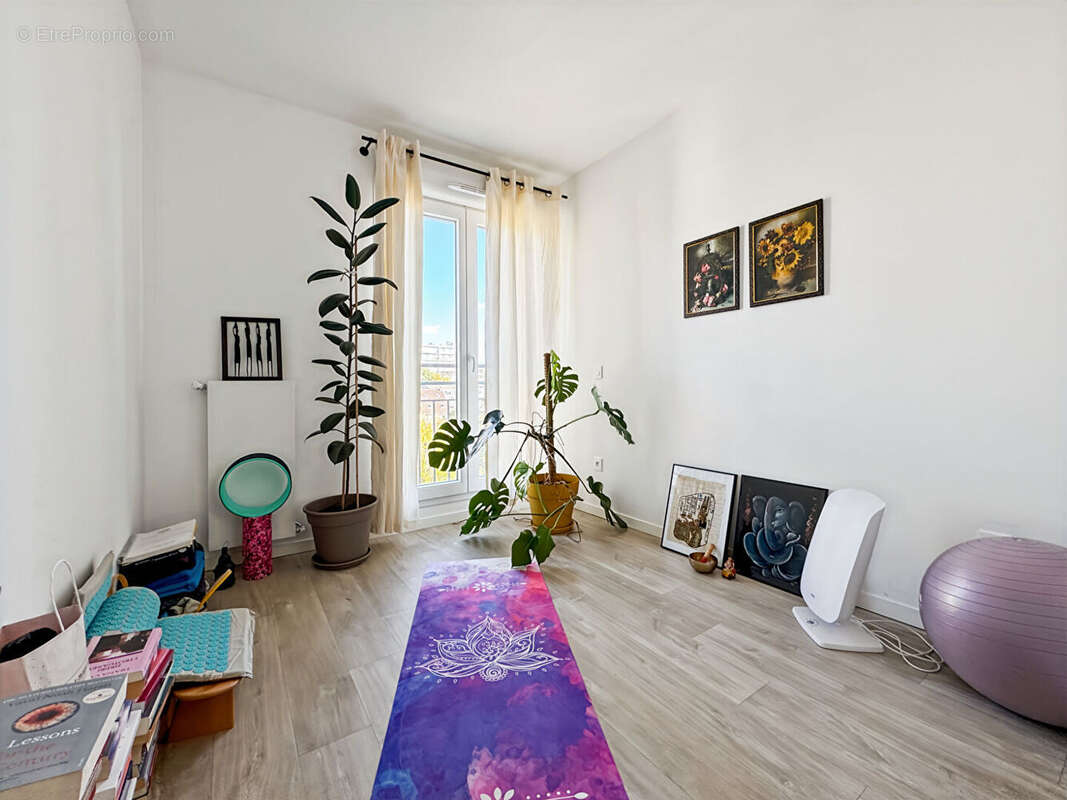 Appartement à ROSNY-SOUS-BOIS