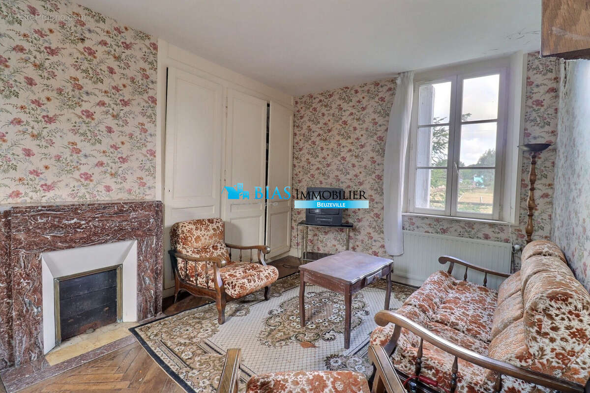 Maison 128 m² à Fatouville-Grestain  - photo 4
