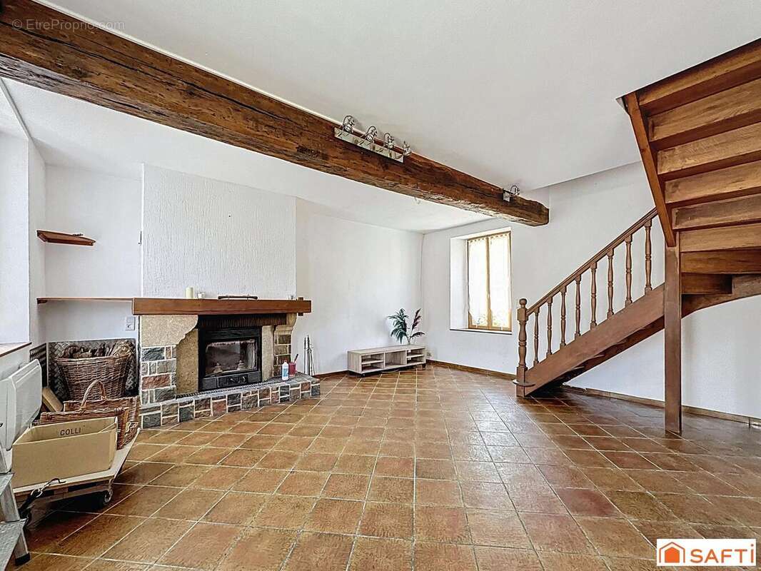 Photo 3 - Maison à SAVIGNY-SUR-CLAIRIS