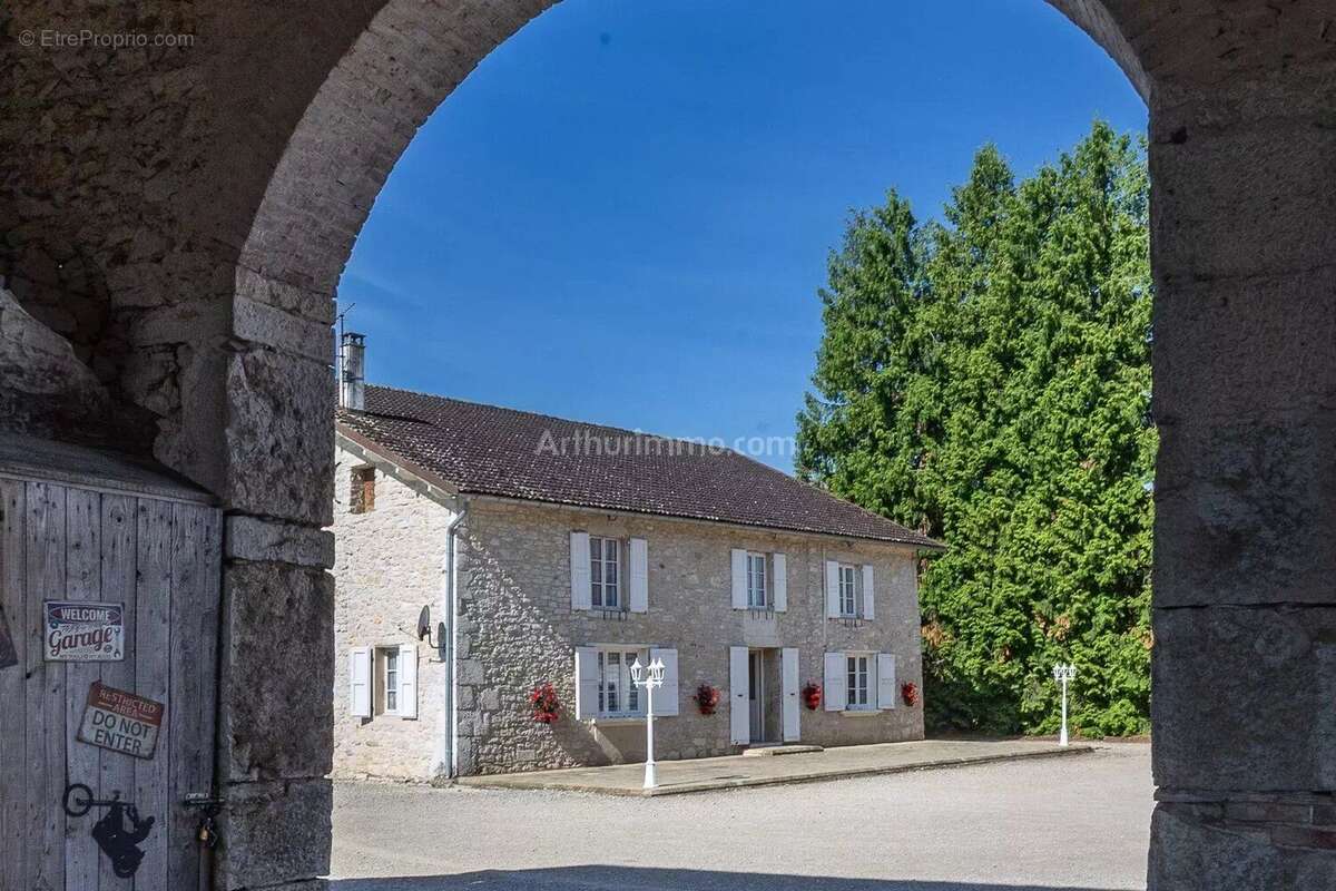 Maison à LE BOUCHAGE