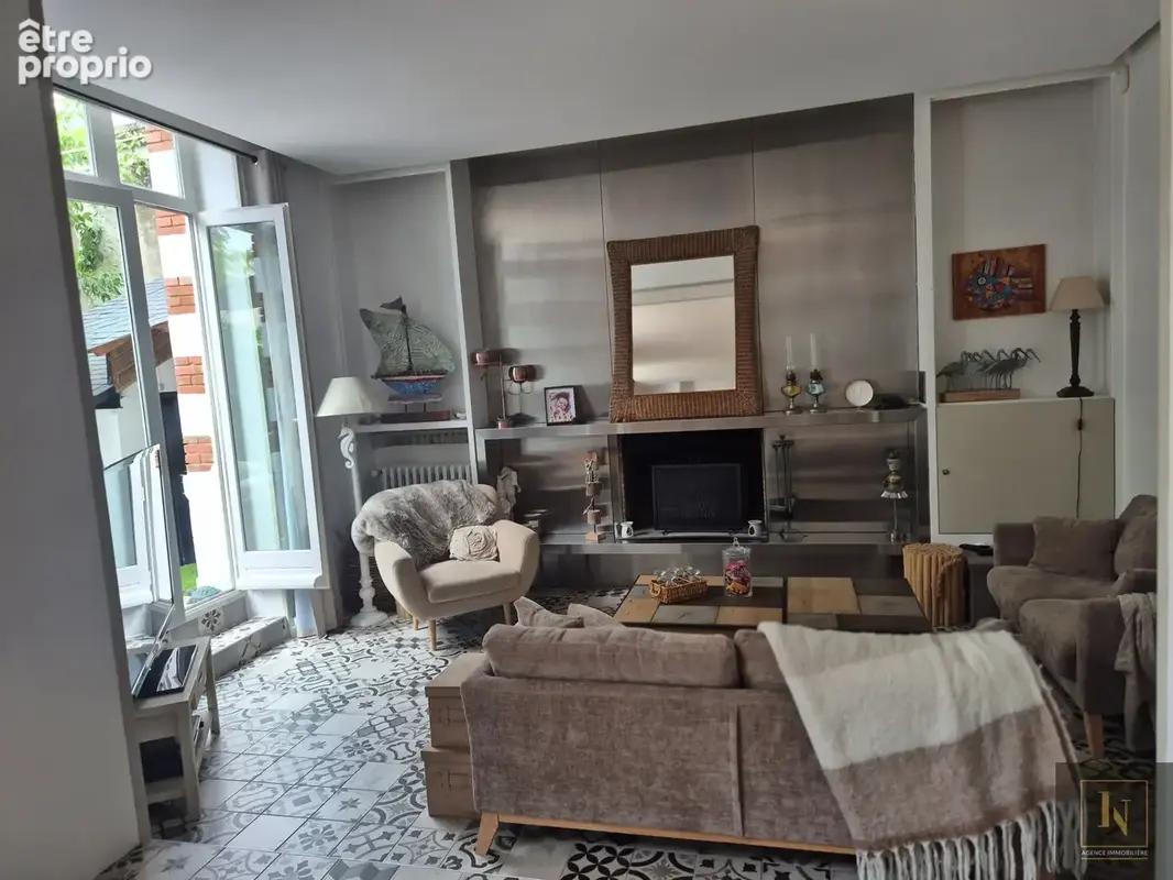 Bien d'exception Maison de VILLE 5 Chambres Garage Saint-Pere-en-Retz (44320)- Pays de RETZ - photo 13