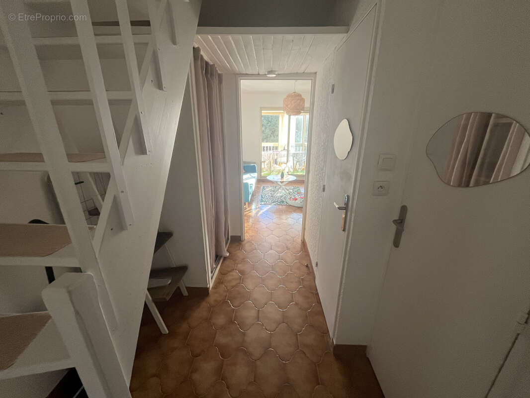 Appartement à SIX-FOURS-LES-PLAGES