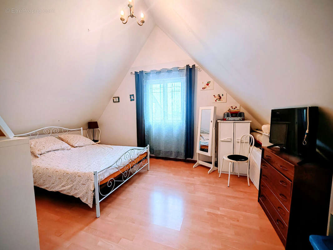 MAISON EN PIERRE 100m² sur un terrain de 613m² - photo 11
